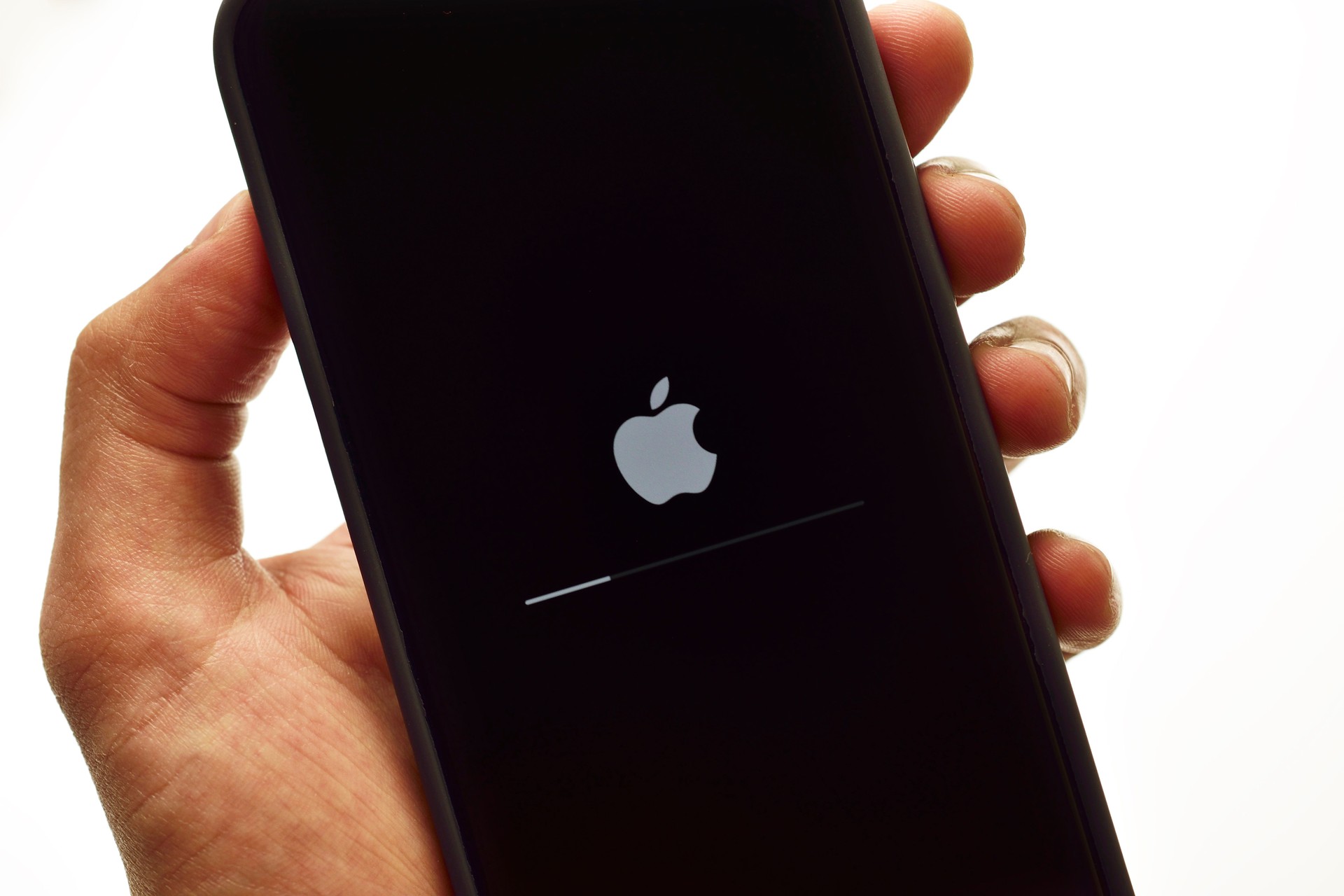 Software-Aktualisierung in Apple iPhone in der Hand